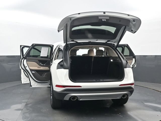 Used 2024 Lincoln Corsair AWD w/ Equipment Group 101A image 34