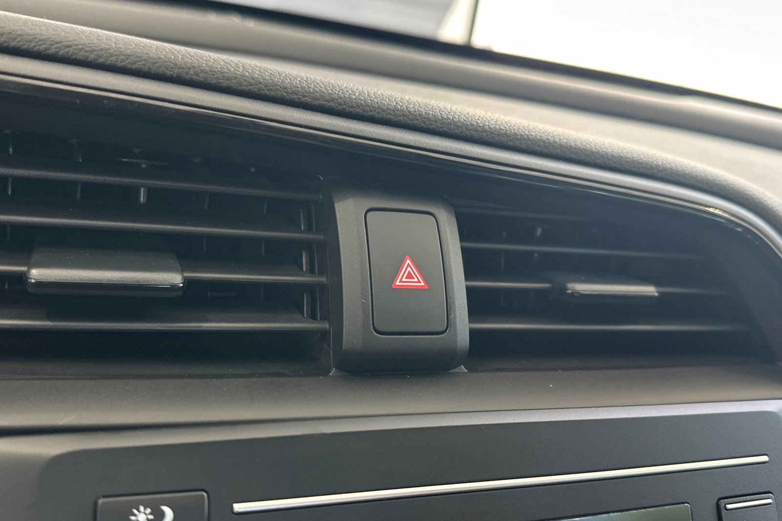 Used 2017 Honda Civic Sport image 38