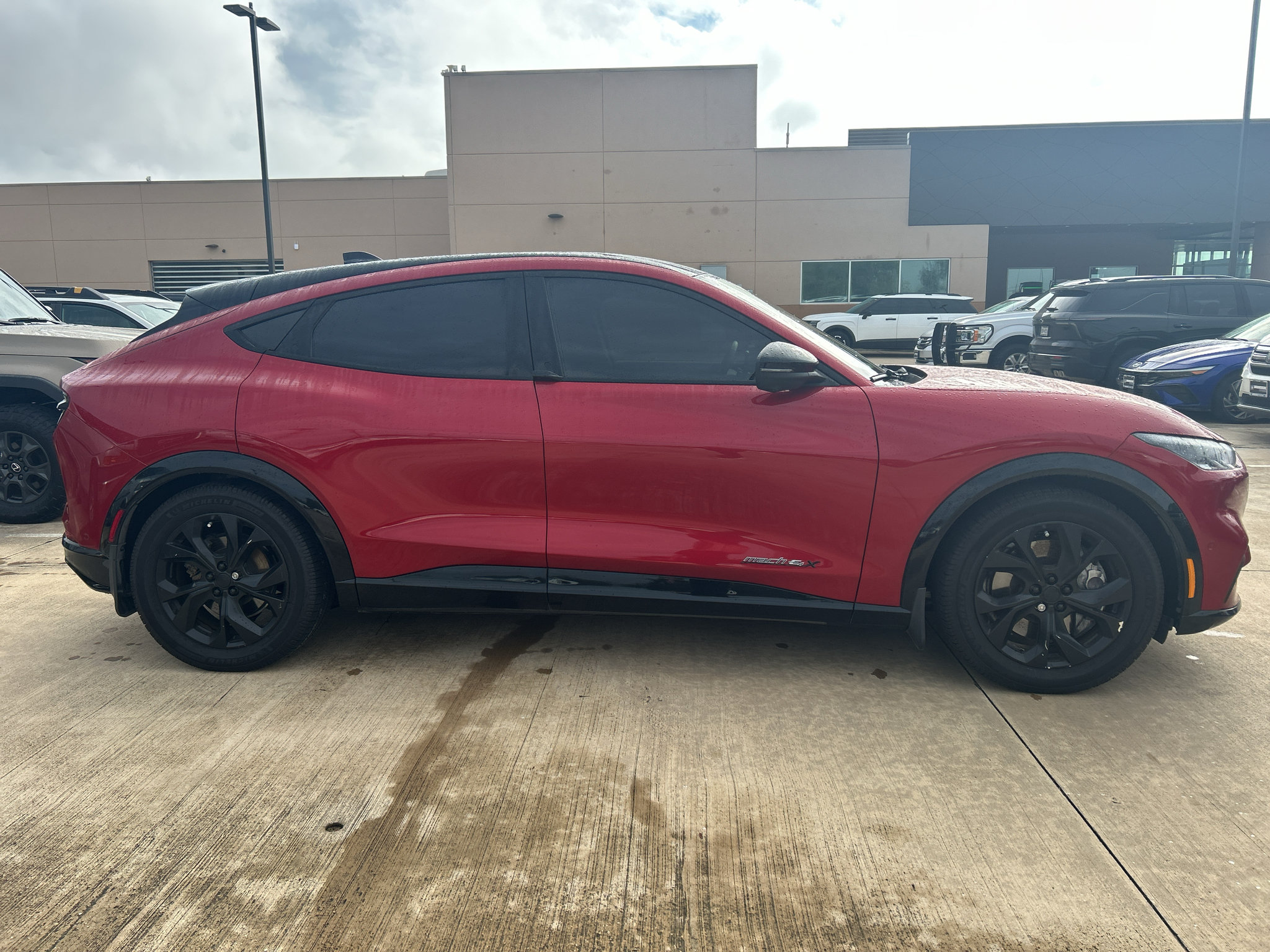 Used 2021 Ford Mustang Mach-E Premium AWD/4WD image 33