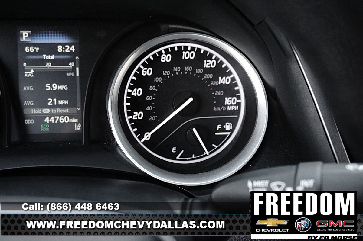 Used 2022 Toyota Camry LE image 26