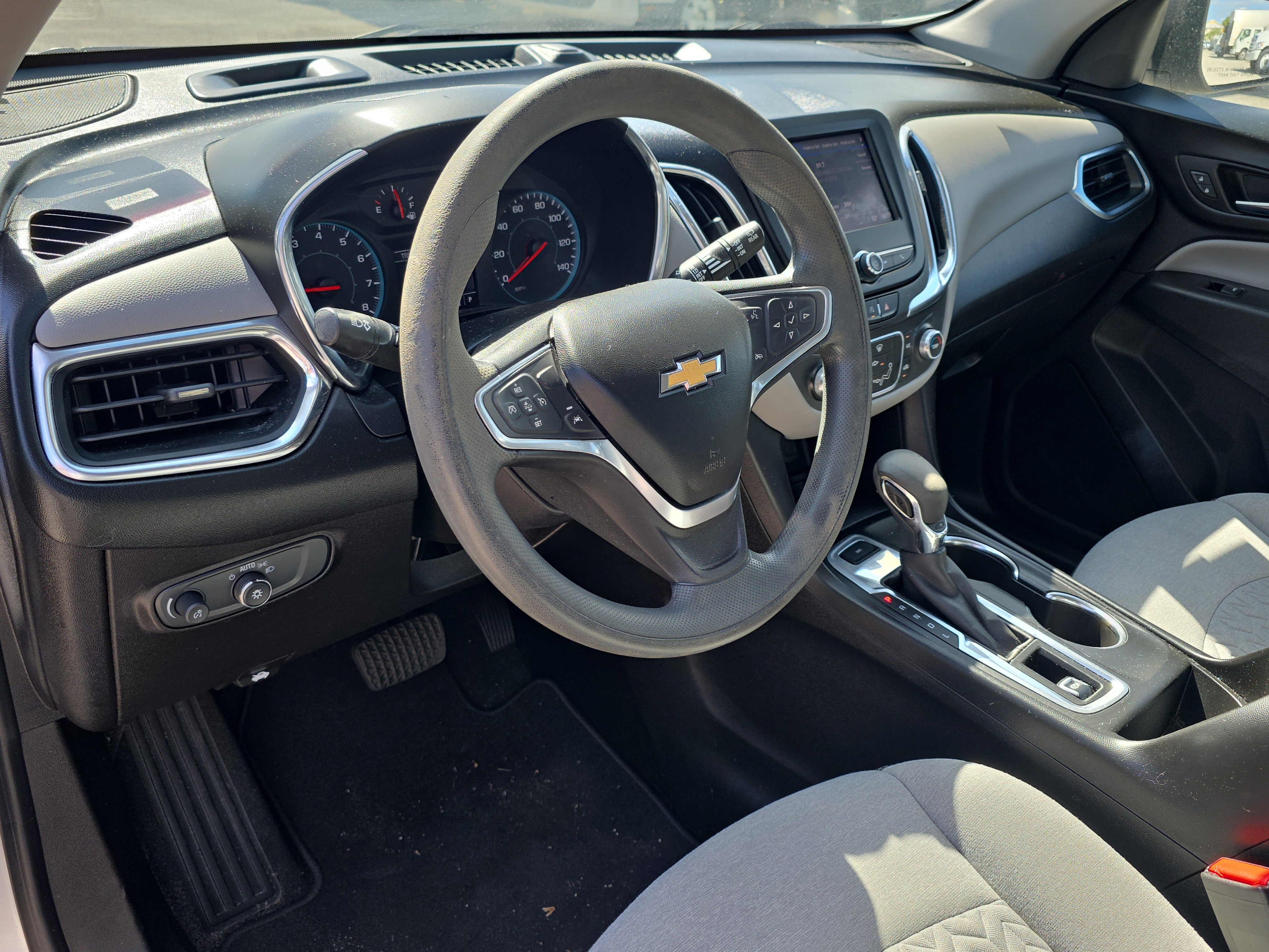 Used 2022 Chevrolet Equinox LS AWD/4WD image 23