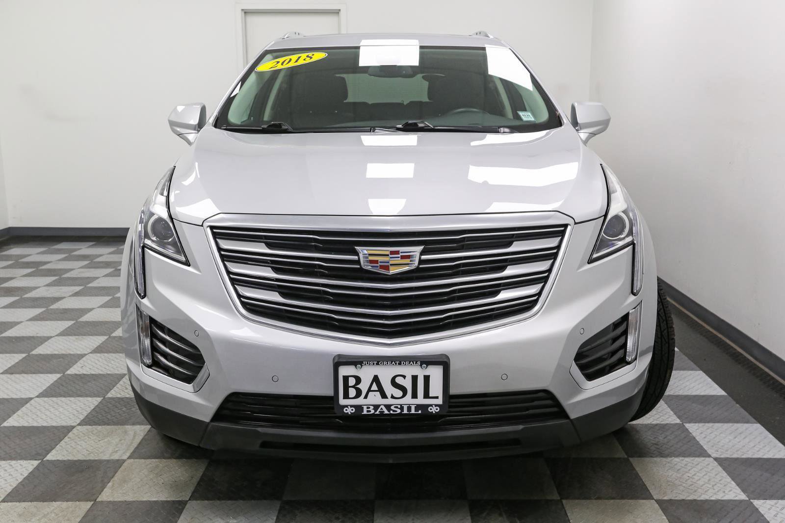 Used 2018 Cadillac XT5 Luxury w/ Driver Awareness Package image 3