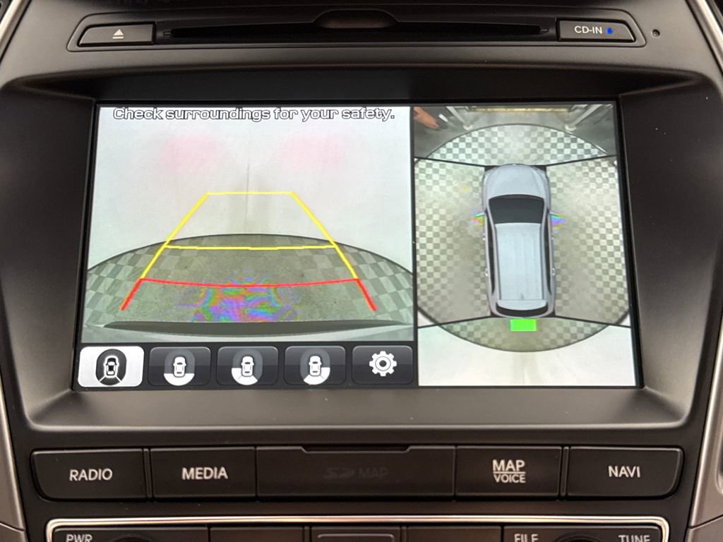 Used 2017 Hyundai Santa Fe Limited AWD/4WD image 17