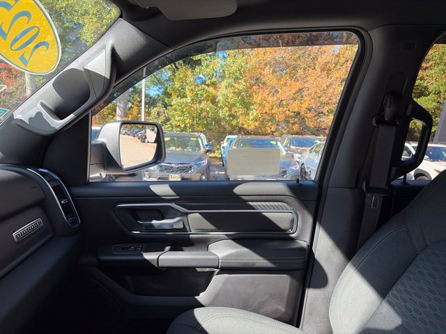 Used 2025 RAM 1500 Big Horn AWD/4WD image 39
