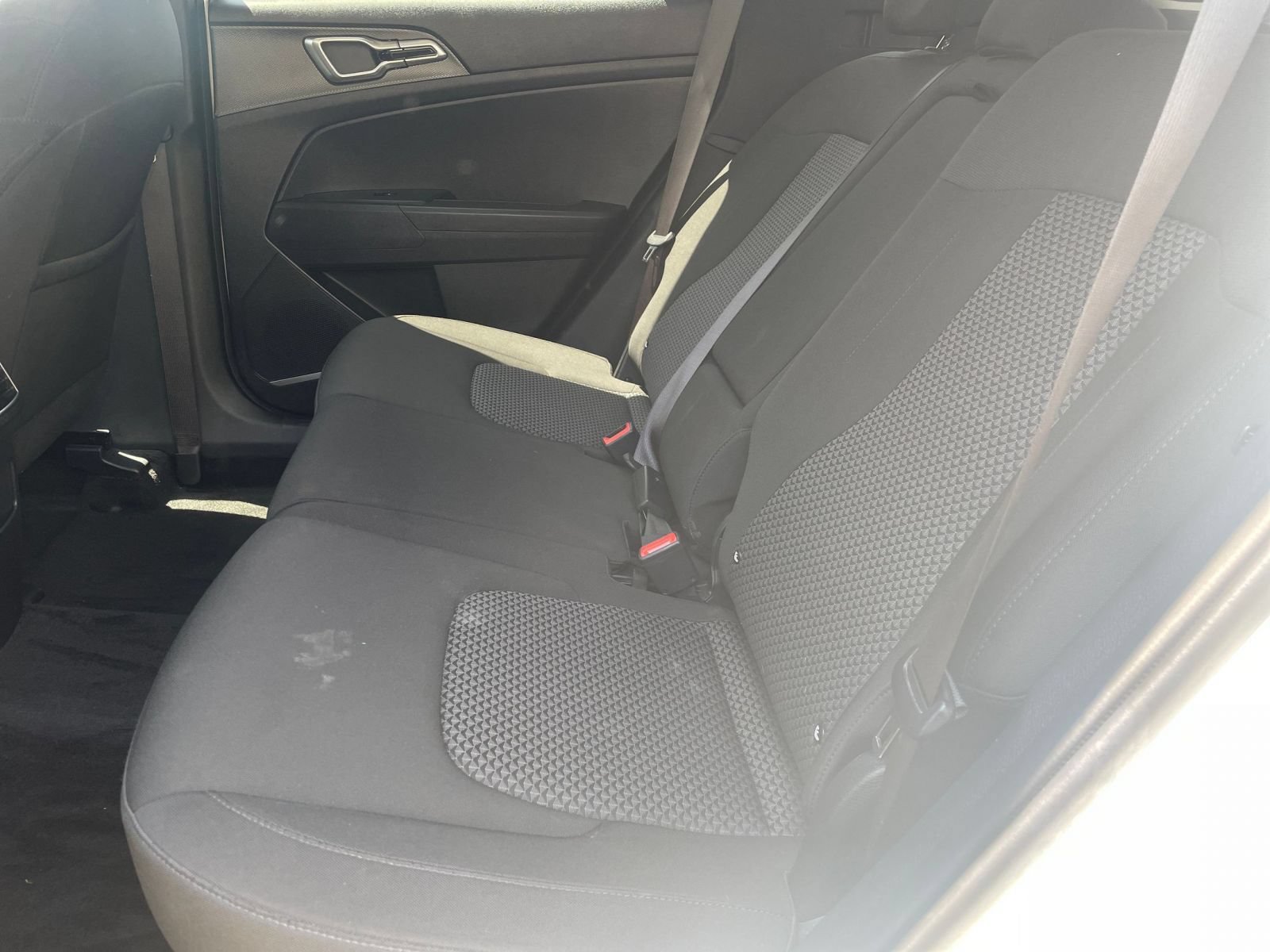 Used 2025 Kia Sportage LX FWD image 24