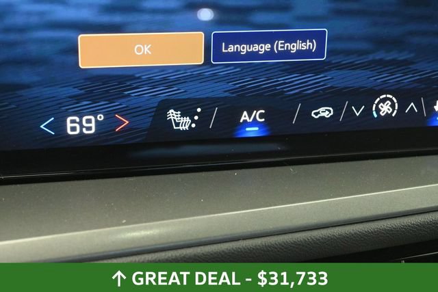 Used 2024 Chevrolet Traverse LT FWD image 26