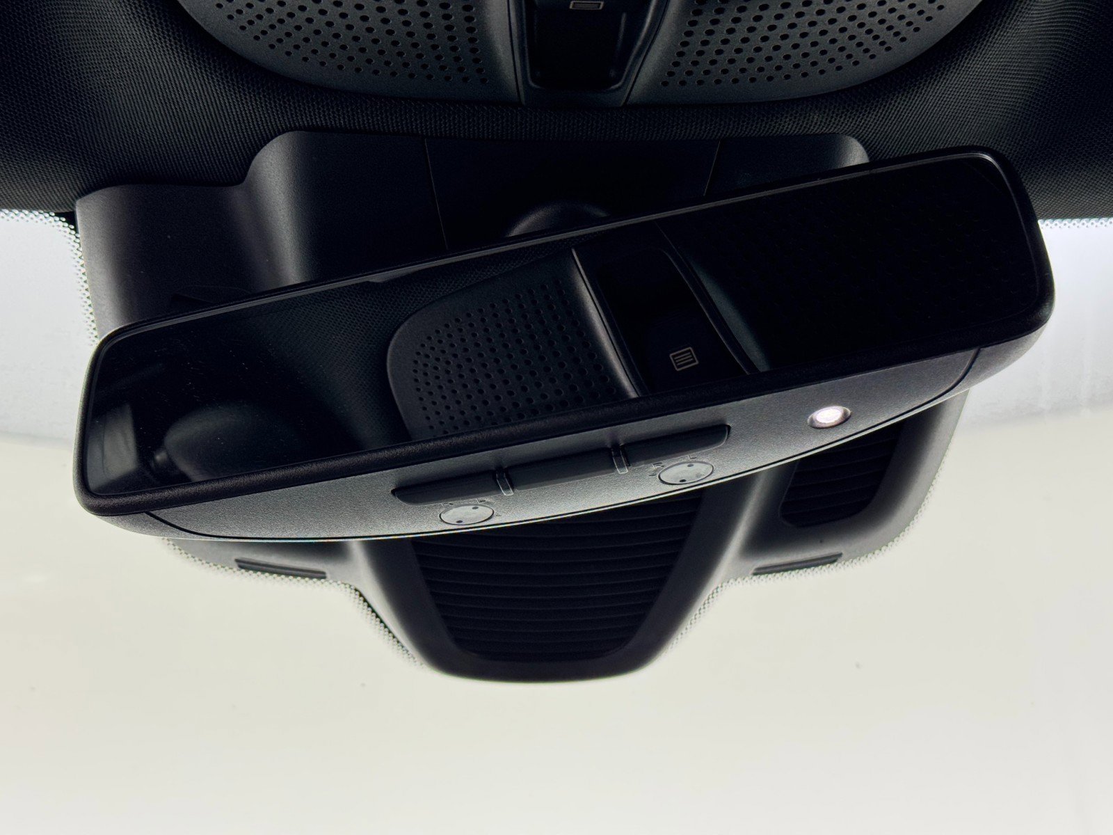 Used 2019 Mercedes-Benz C 300 4MATIC Coupe image 36