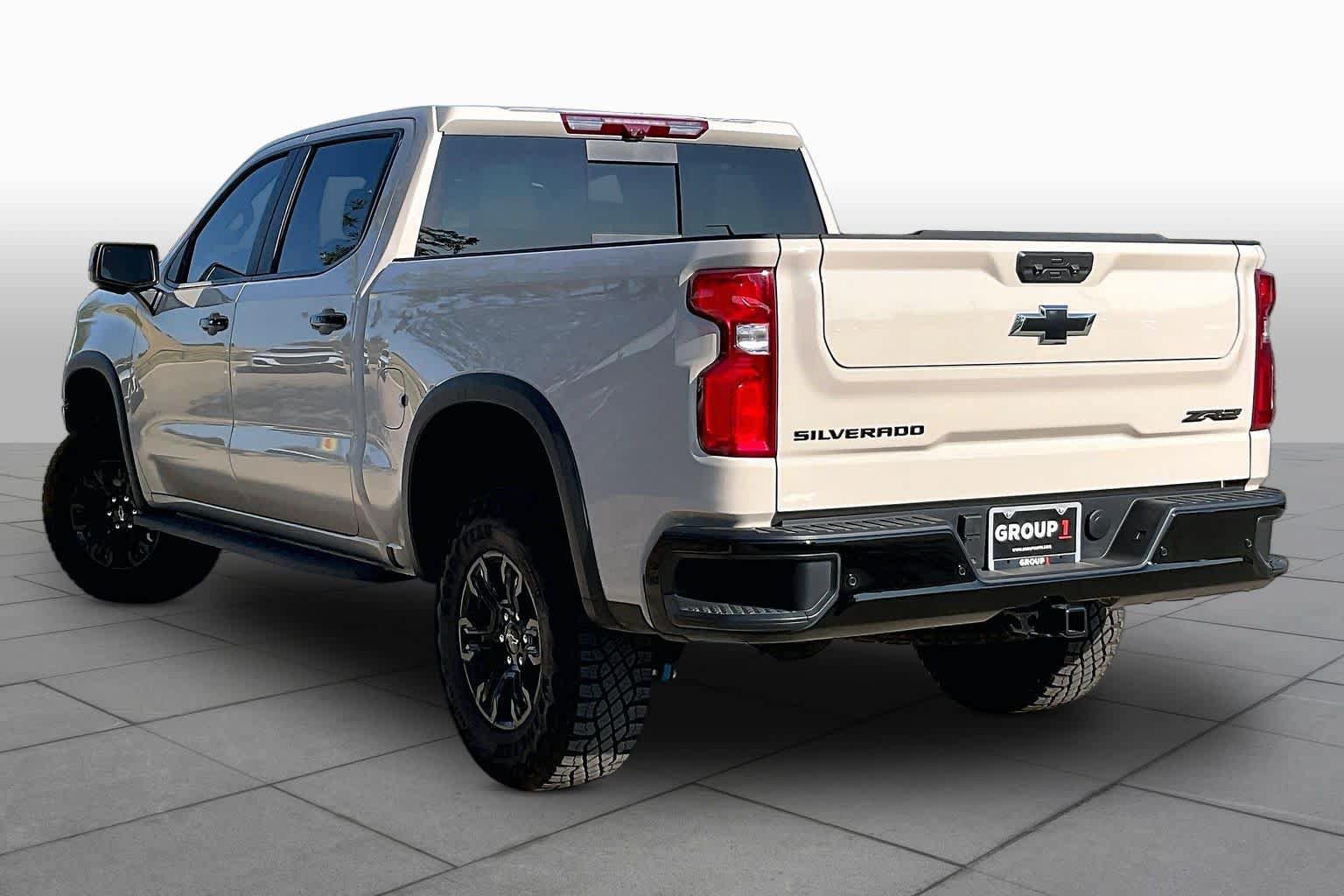 Used 2026 Chevrolet Silverado 1500 ZR2 w/ Dark Appearance Package AWD/4WD image 12