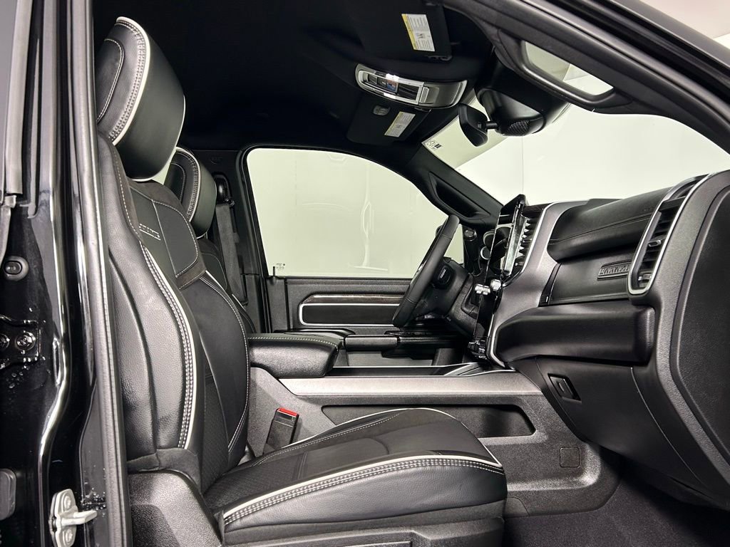 Used 2025 RAM 3500 Laramie image 11