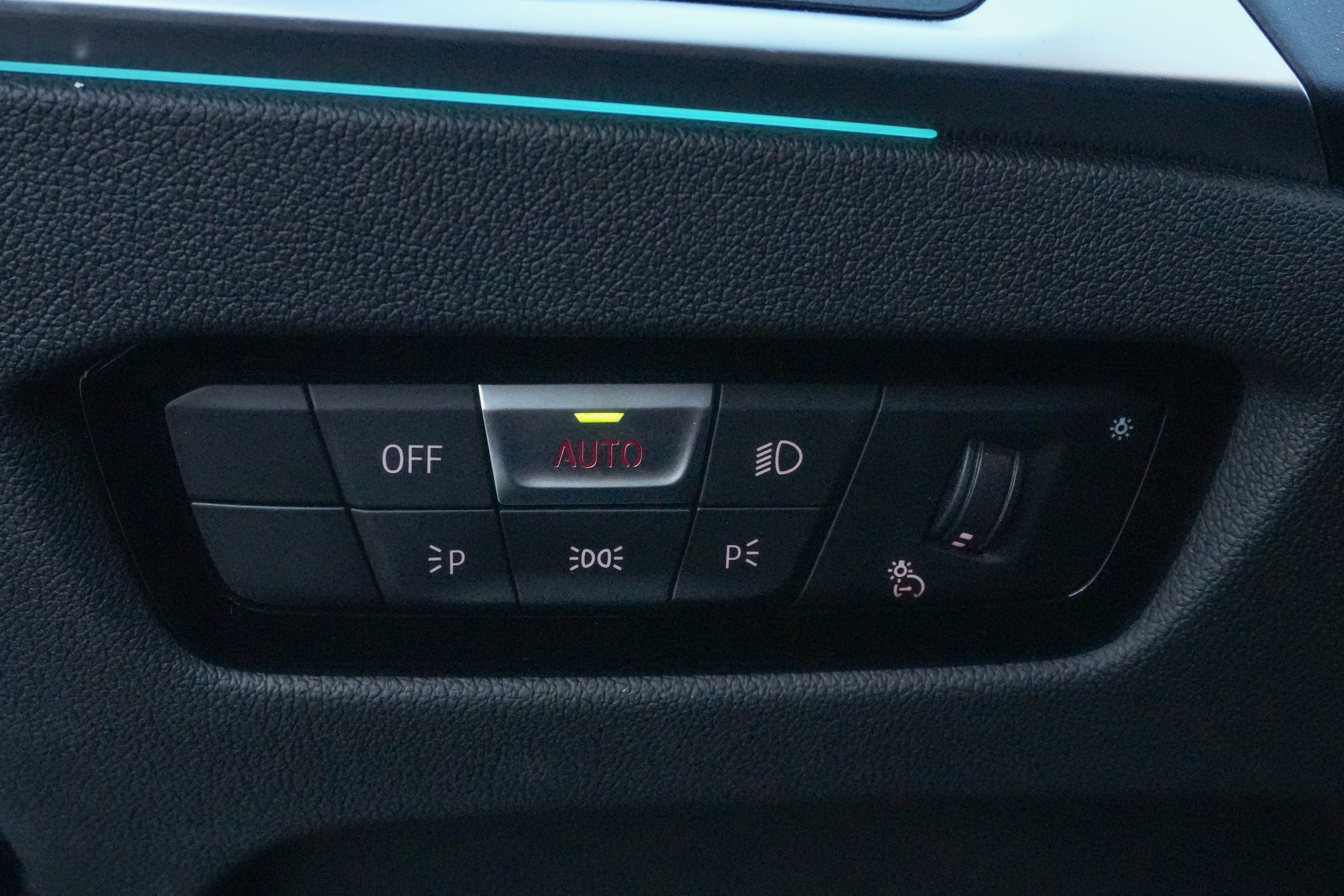 Certified 2023 BMW M340i xDrive w/ Premium Package image 17