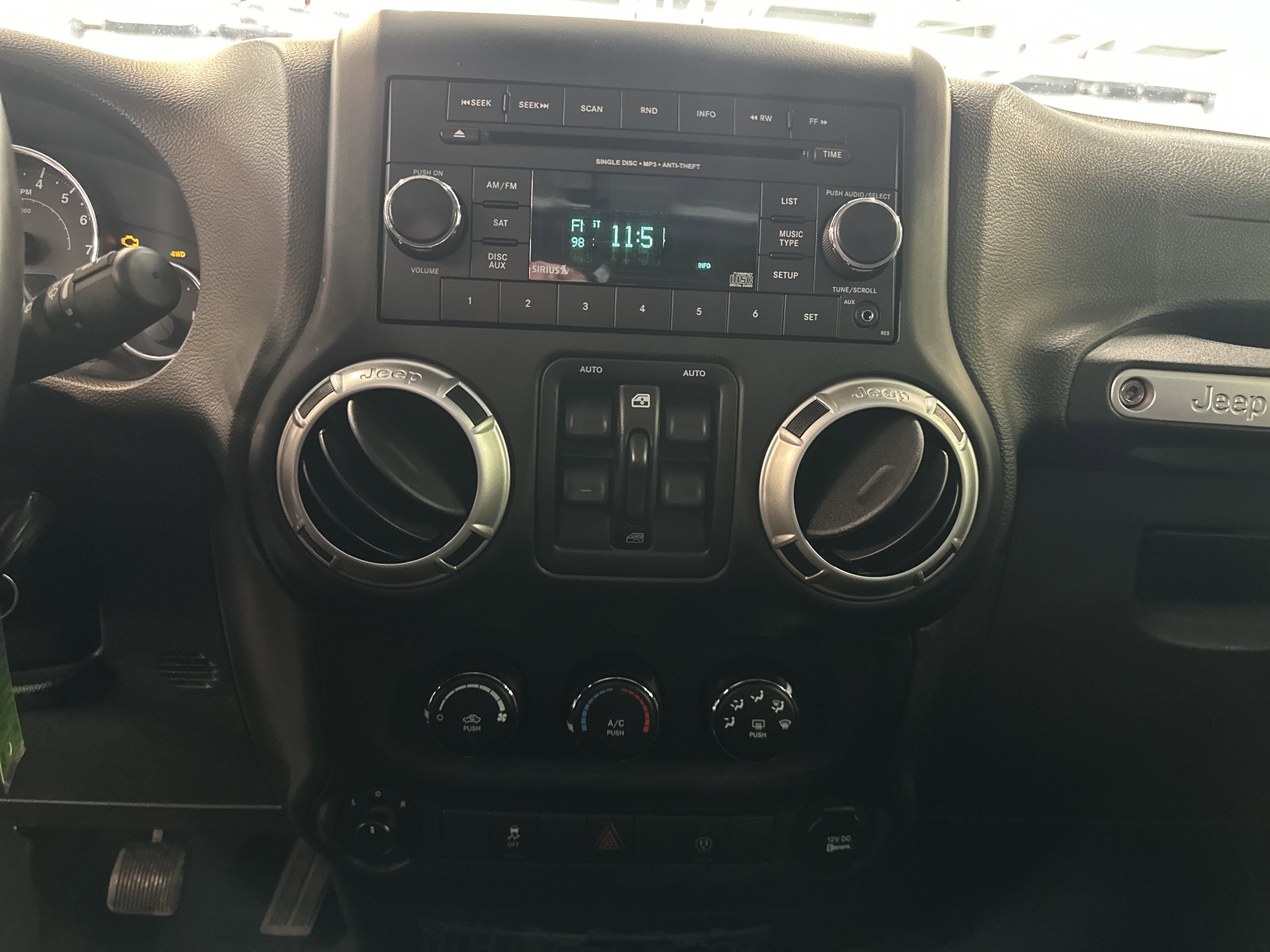 Used 2016 Jeep Wrangler Unlimited Sahara w/ Dual Top Group image 3