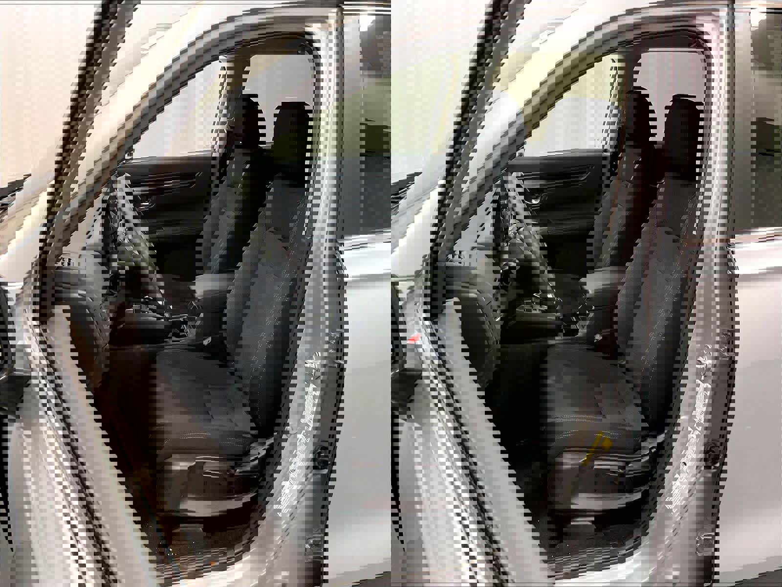 Used 2025 Honda CR-V LX image 10