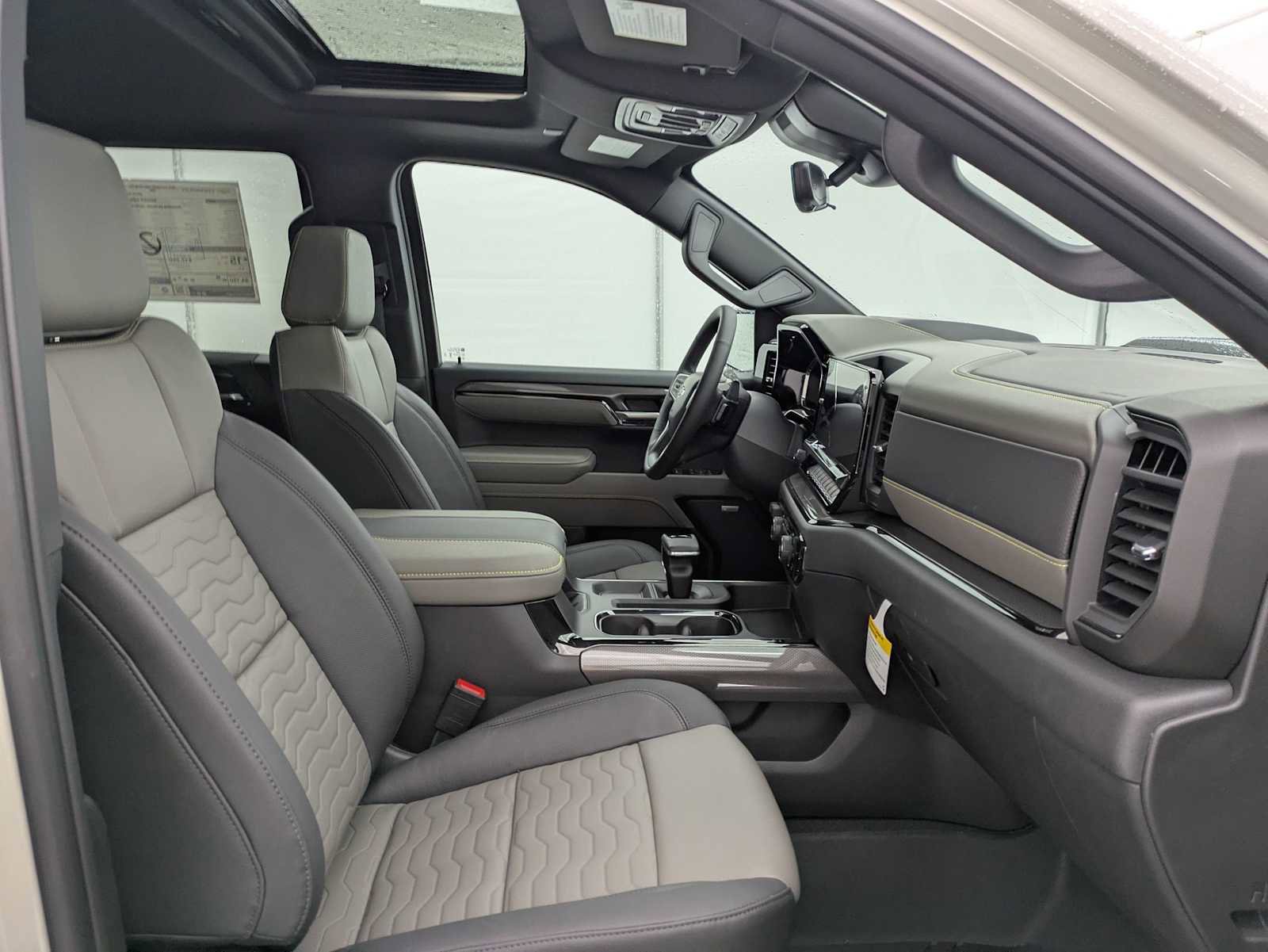 New 2026 Chevrolet Silverado 1500 ZR2 image 25