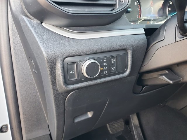 Used 2020 Ford Explorer XLT image 11