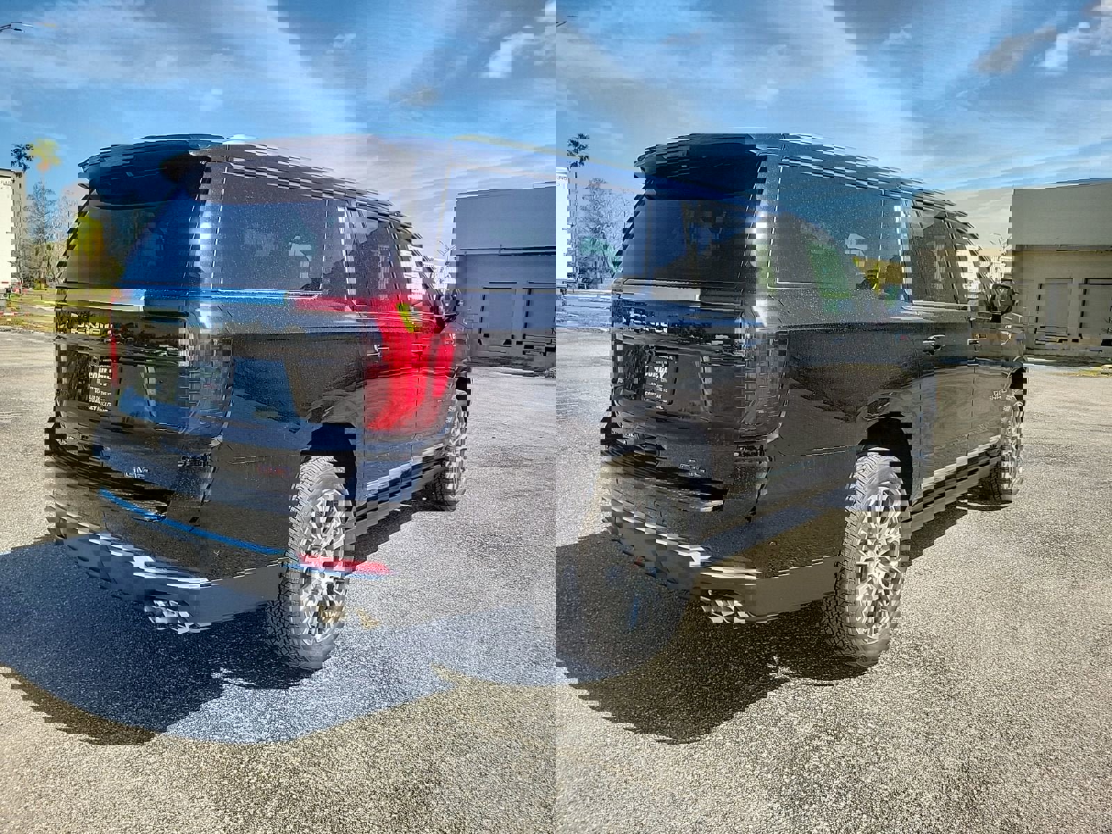 New 2026 GMC Yukon XL Denali image 5