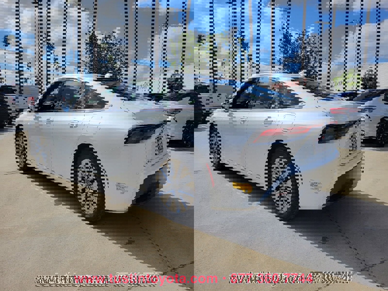 Certified 2022 Toyota Mirai XLE w/ Advanced Technology Package image 6