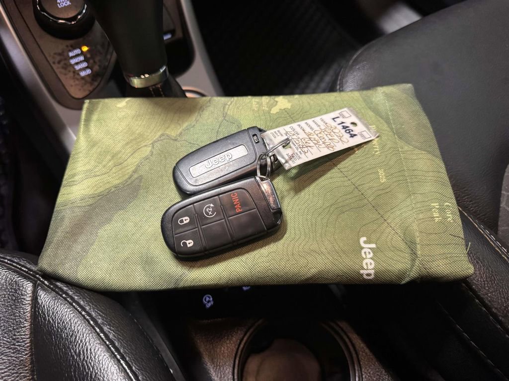 Used 2020 Jeep Compass Latitude w/ Popular Equipment Group image 31