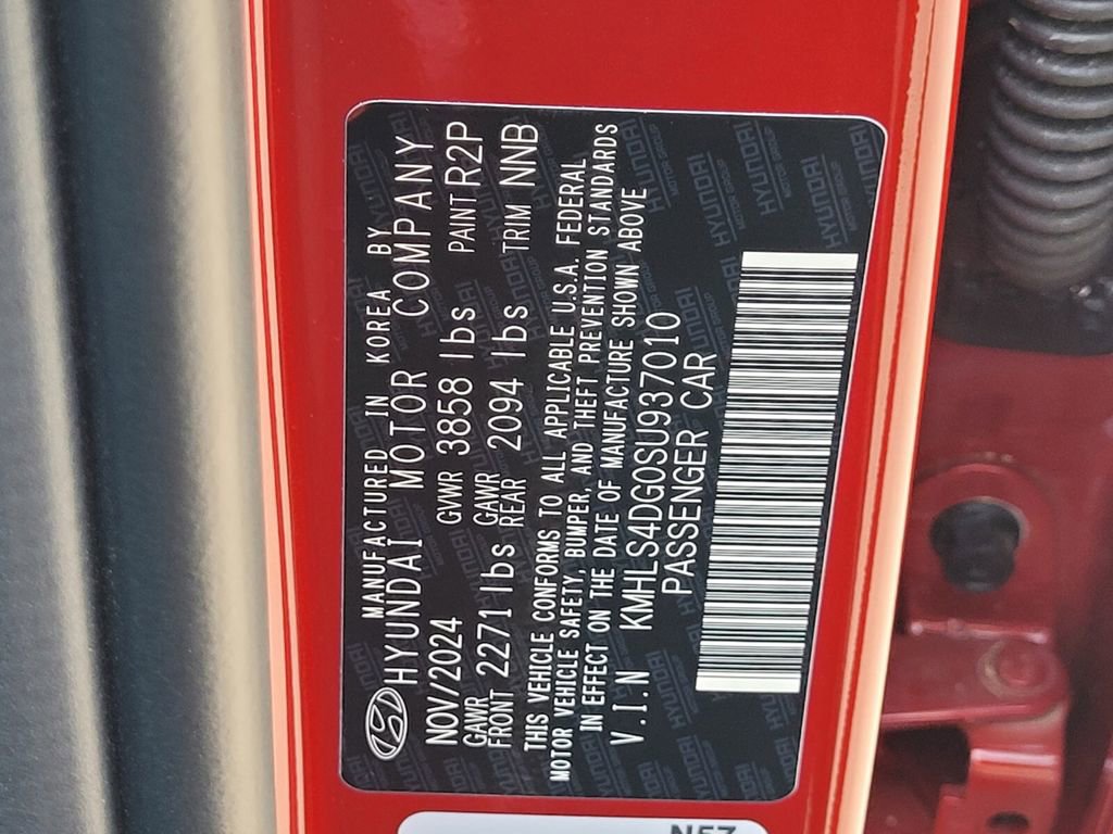 New 2025 Hyundai Elantra SEL image 11