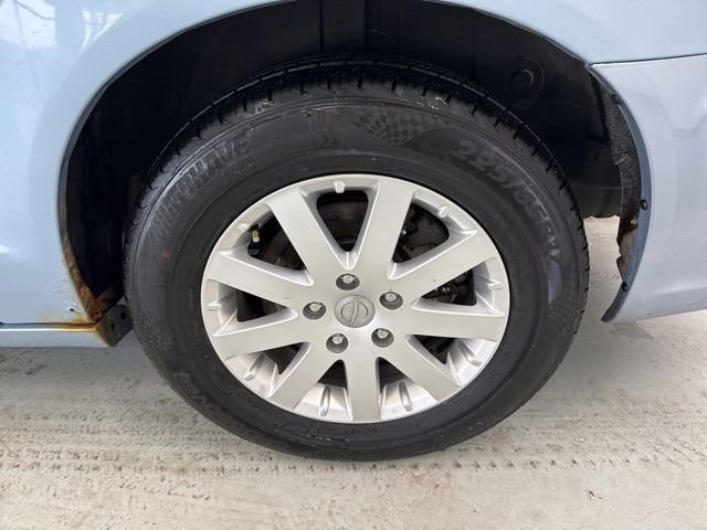 Used 2013 Chrysler Town & Country Touring image 7