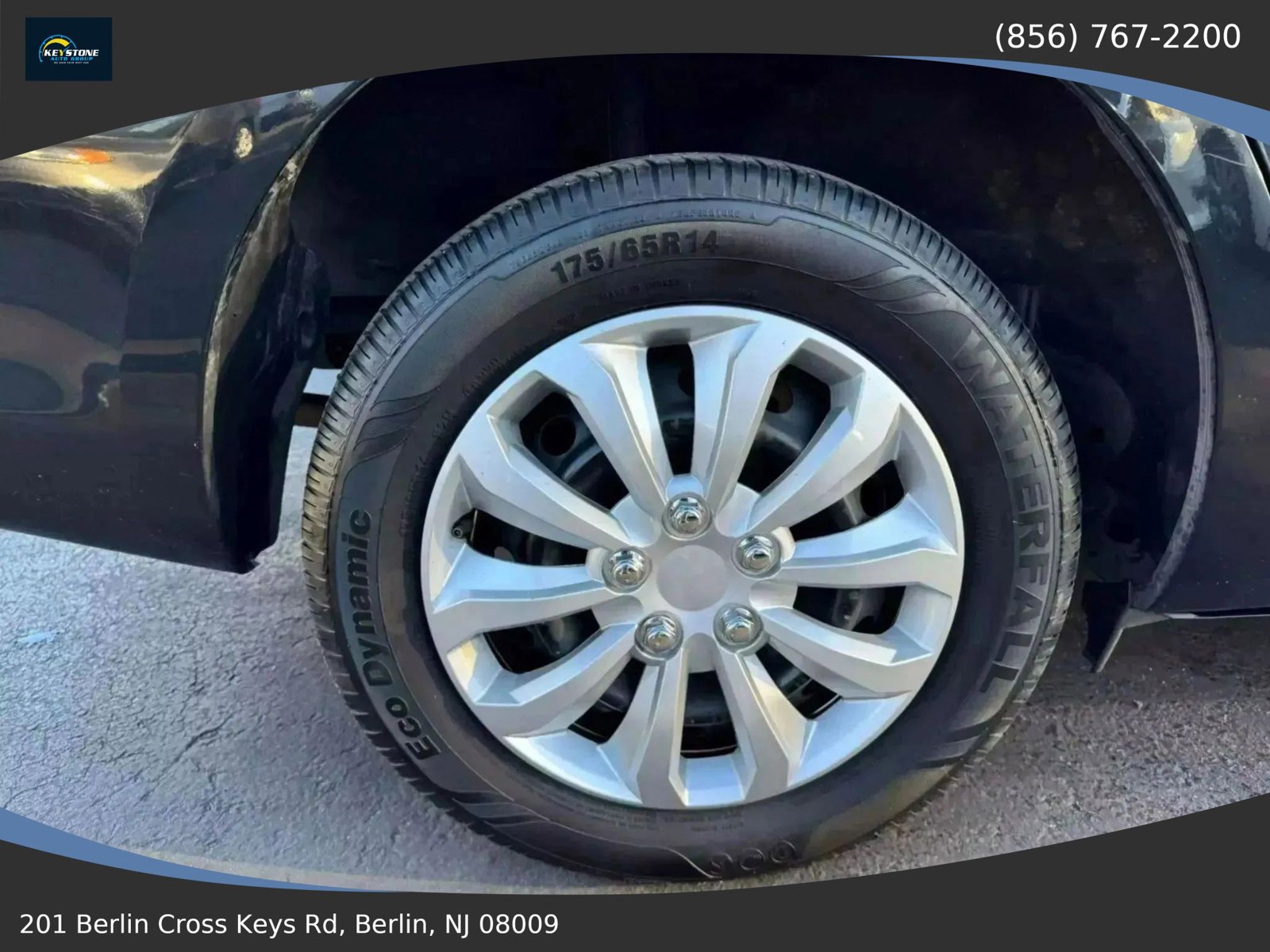 Used 2007 Toyota Yaris Sedan image 24