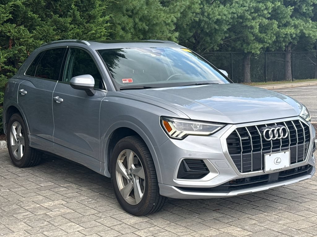 Used 2020 Audi Q3 2.0T Premium Plus AWD/4WD image 3