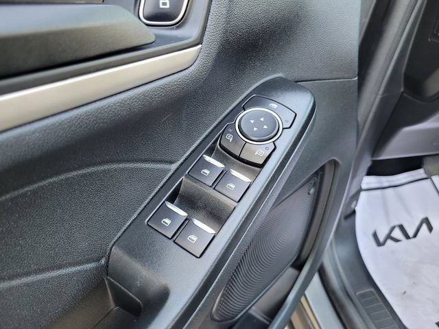 Used 2022 Ford Escape SE w/ Convenience Package FWD image 26