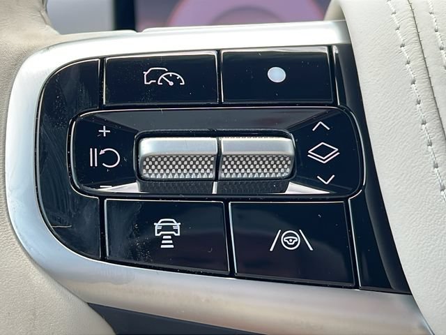 Certified 2025 Genesis GV80 3.5T Prestige AWD/4WD image 25