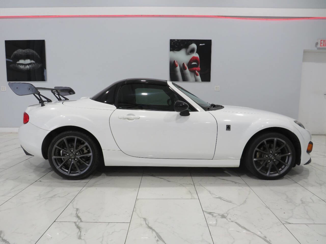 Used 2015 MAZDA MX-5 Miata Club RWD image 3