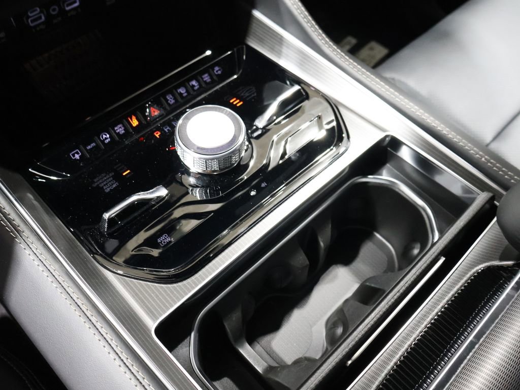 New 2026 Jeep Grand Wagoneer L Summit image 24