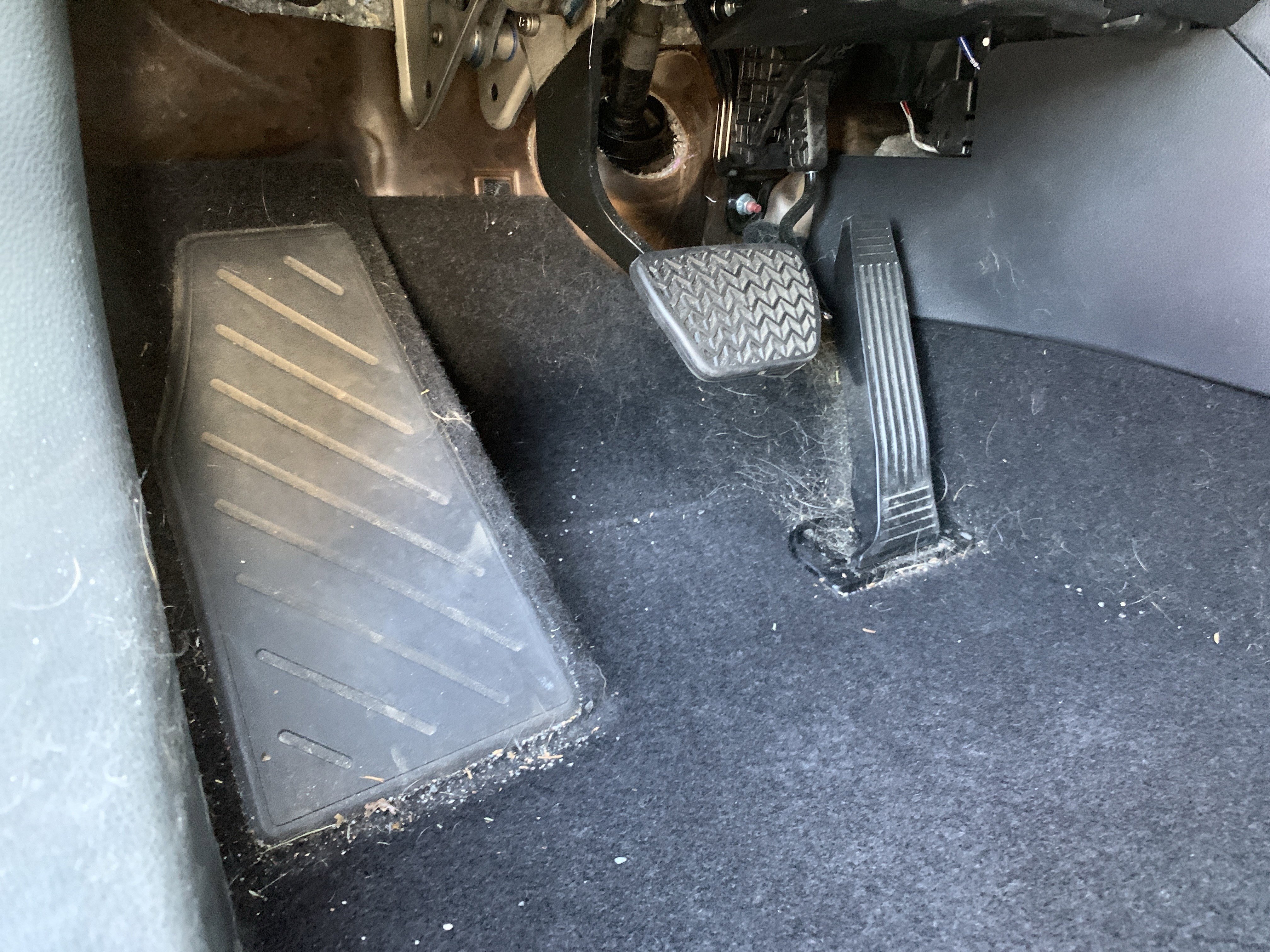 Used 2023 Toyota RAV4 XLE image 17