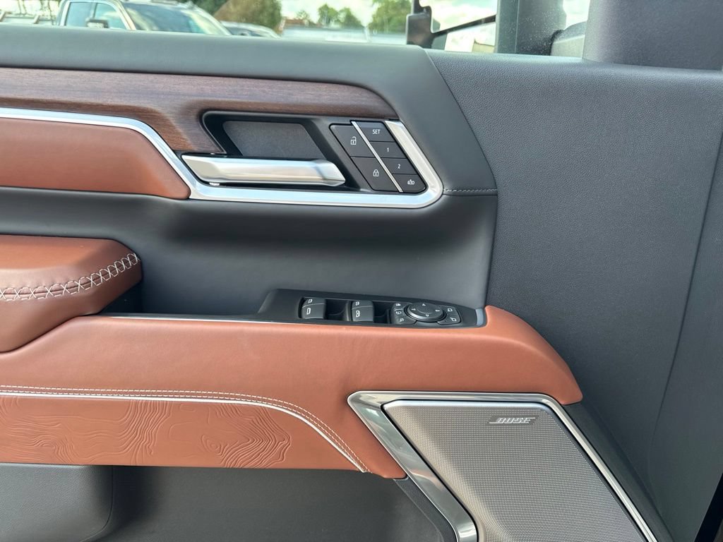 New 2026 GMC Sierra 2500 Denali Ultimate AWD/4WD image 13
