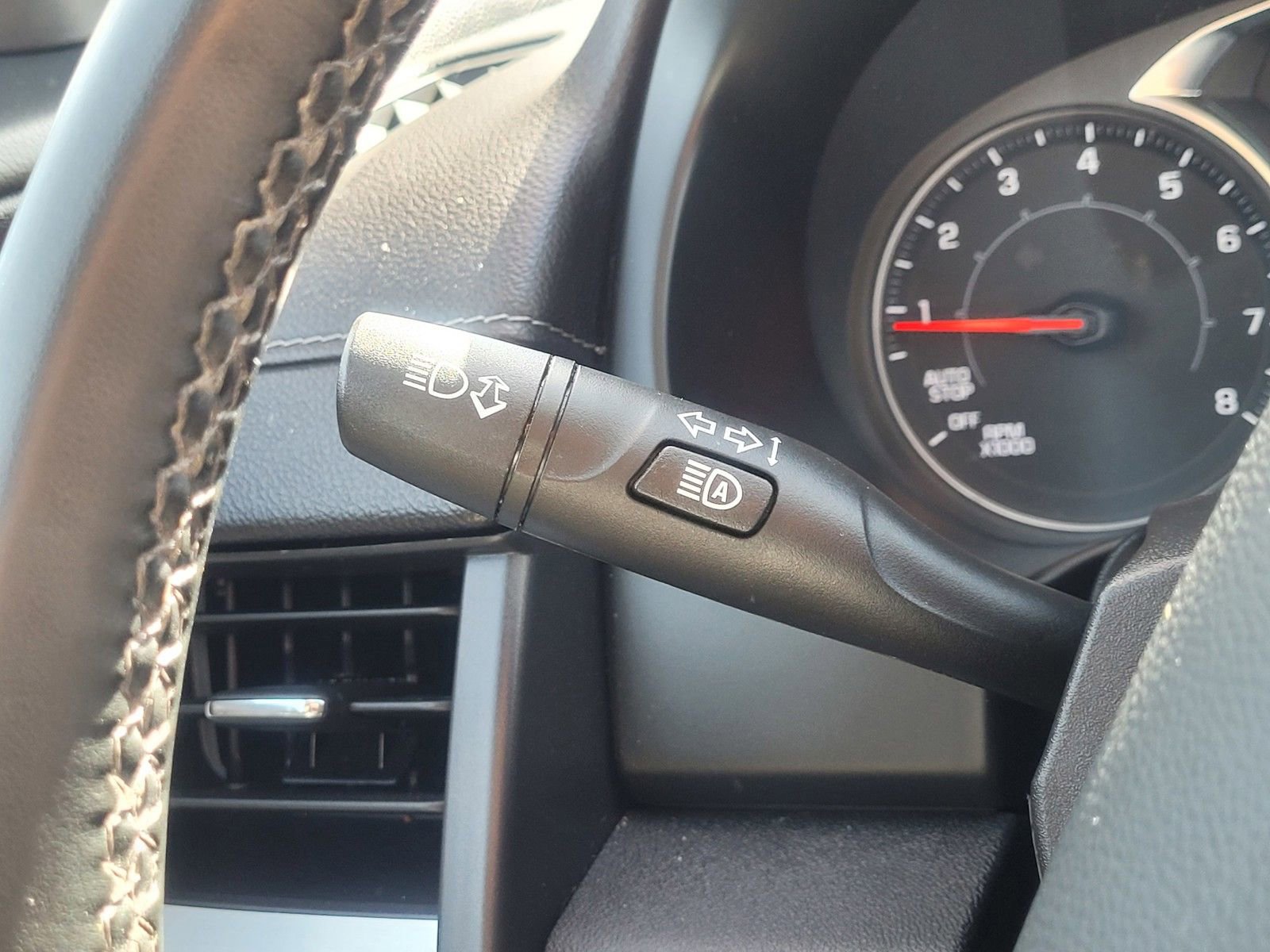 Used 2023 GMC Terrain SLT image 22