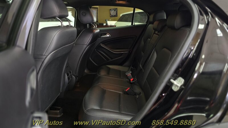 Used 2018 Mercedes-Benz GLA 250 image 17