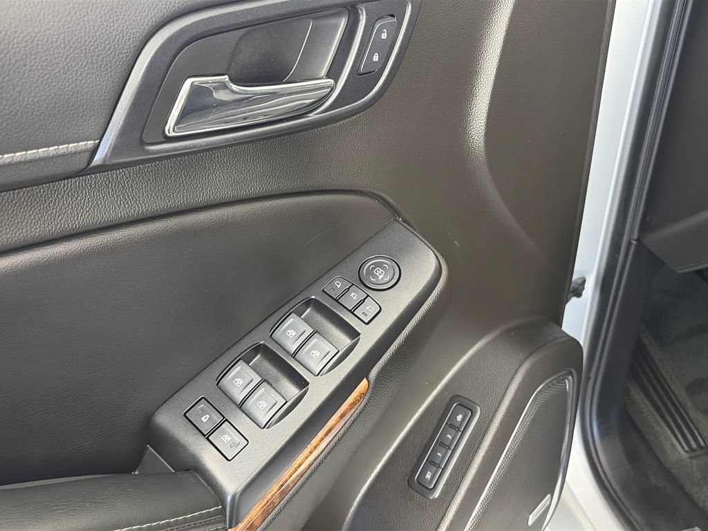 Used 2019 Chevrolet Tahoe Premier AWD/4WD image 25