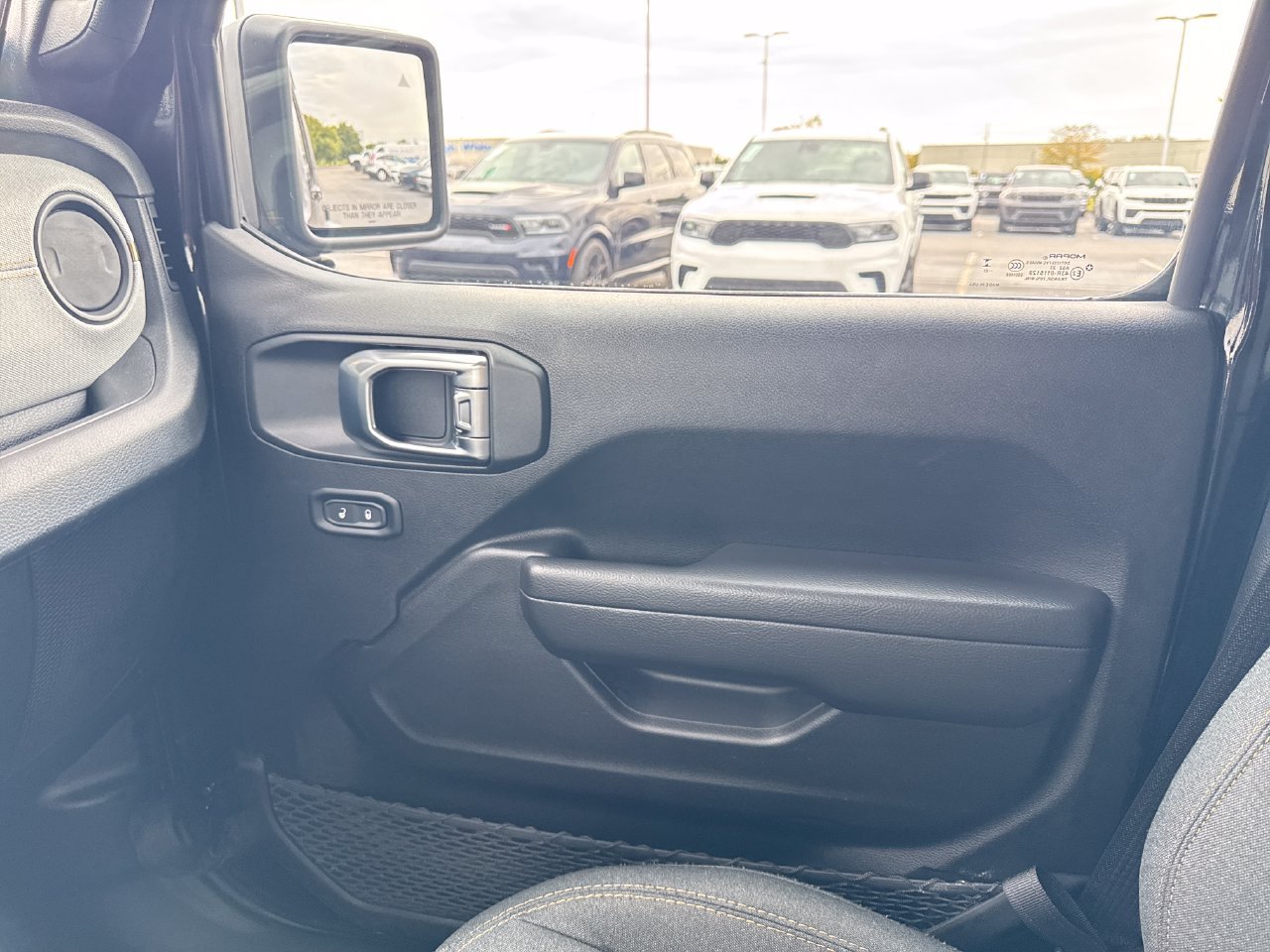 Used 2024 Jeep Wrangler Unlimited Sport AWD/4WD image 24