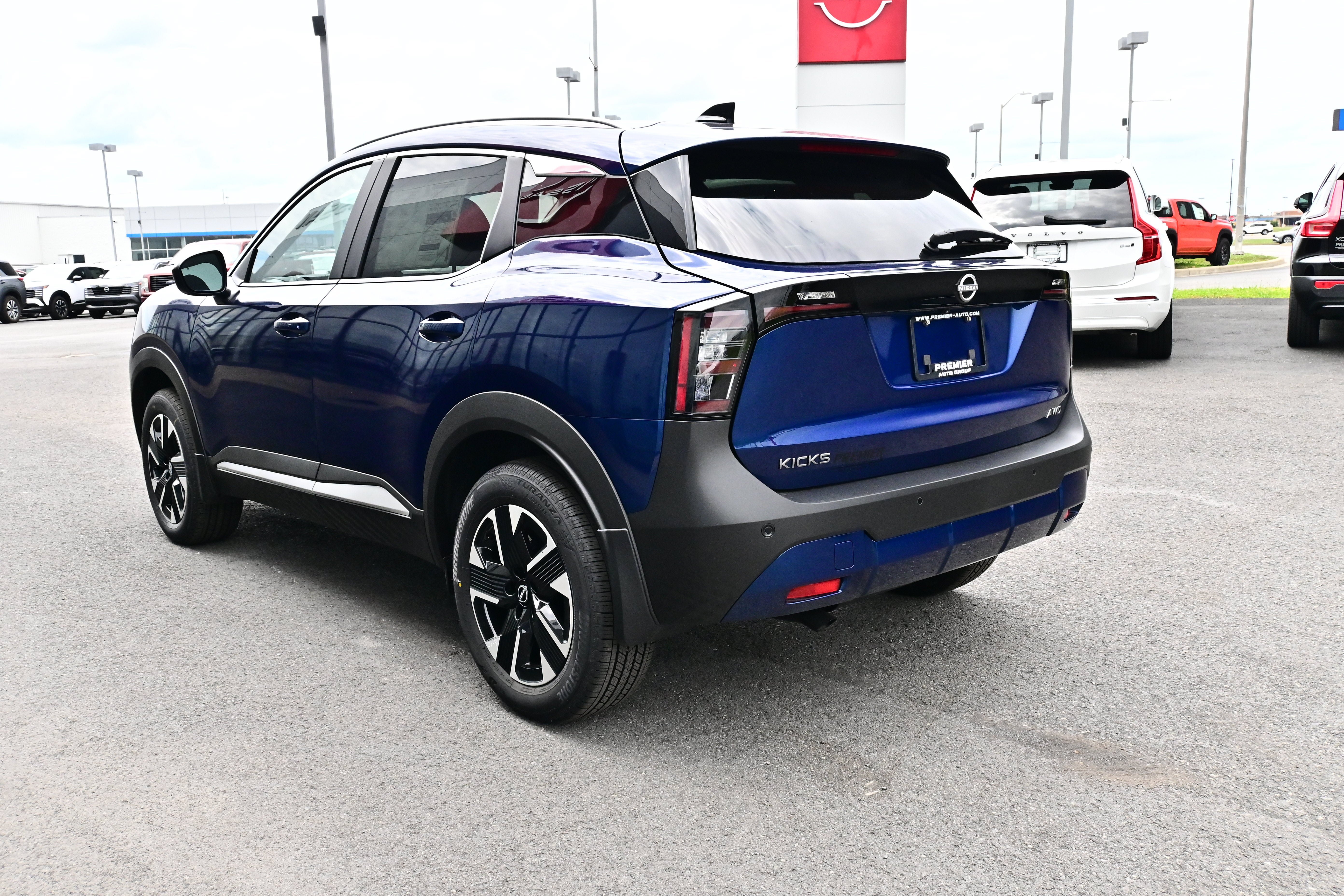 New 2026 Nissan Kicks SV w/ SV Premium Package AWD/4WD image 6