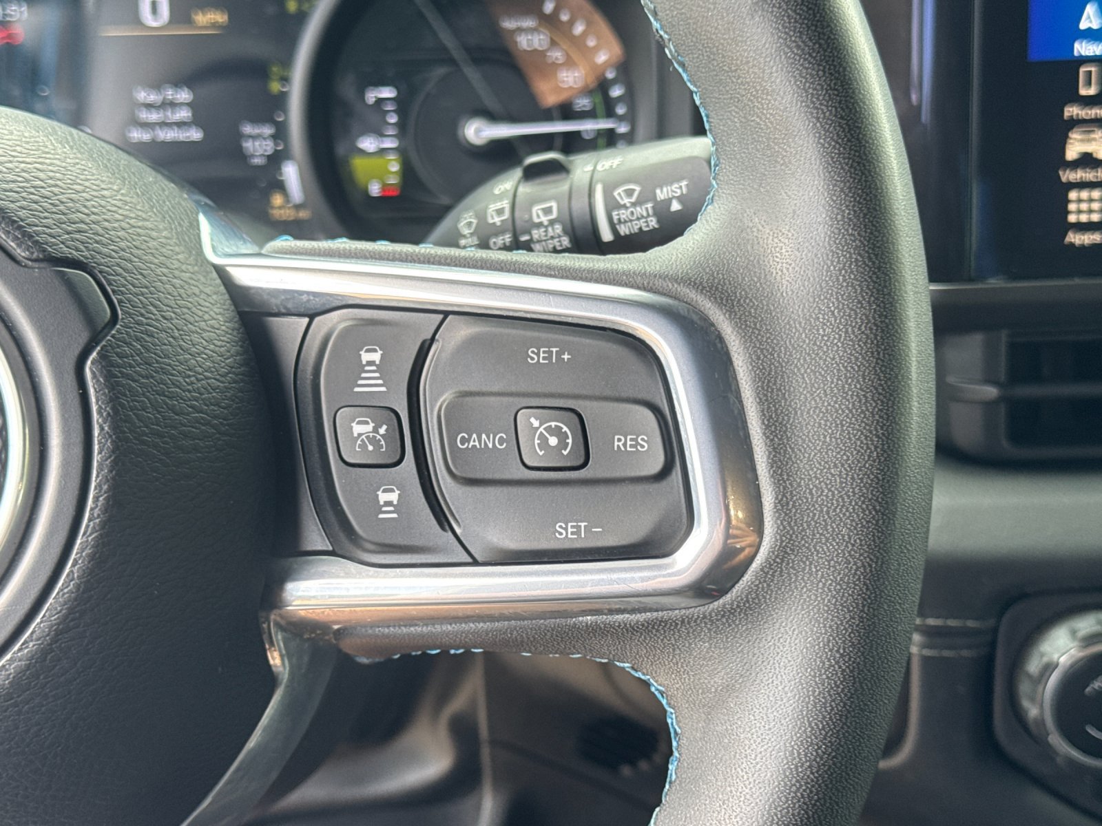 Used 2024 Jeep Wrangler High Altitude AWD/4WD image 30