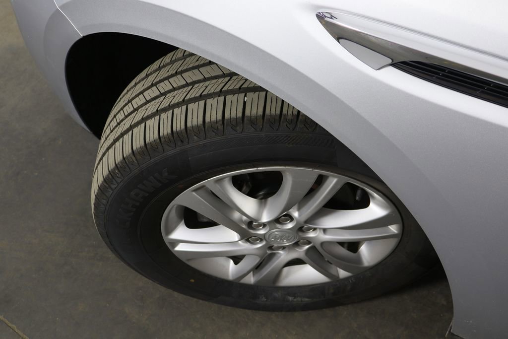 Used 2019 Buick Enclave Essence image 42