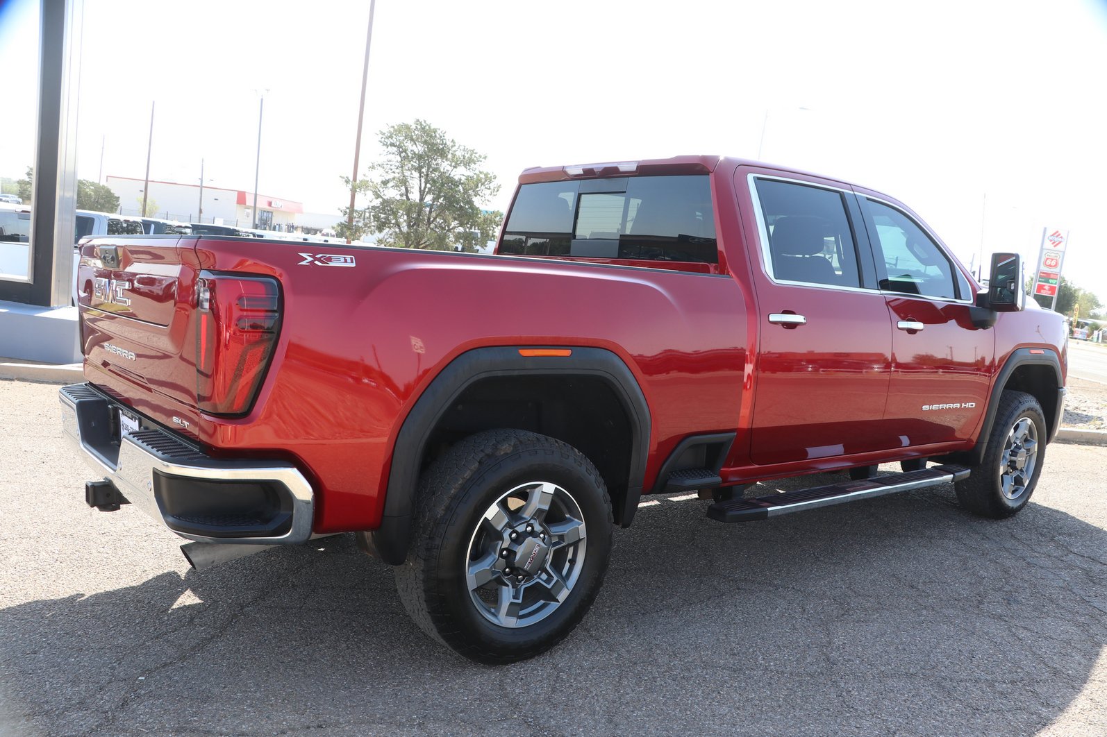Used 2025 GMC Sierra 2500 SLT w/ SLT Premium Package AWD/4WD image 7