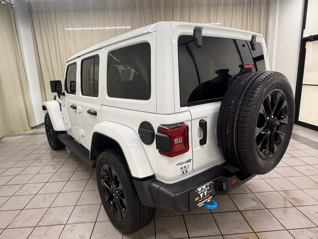 Used 2023 Jeep Wrangler Sahara w/ Cold Weather Group image 8