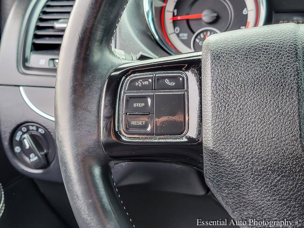 Used 2018 Dodge Grand Caravan SXT w/ Blacktop Package image 15