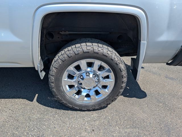Used 2019 GMC Sierra 2500 Denali w/ Duramax Plus Package AWD/4WD image 4