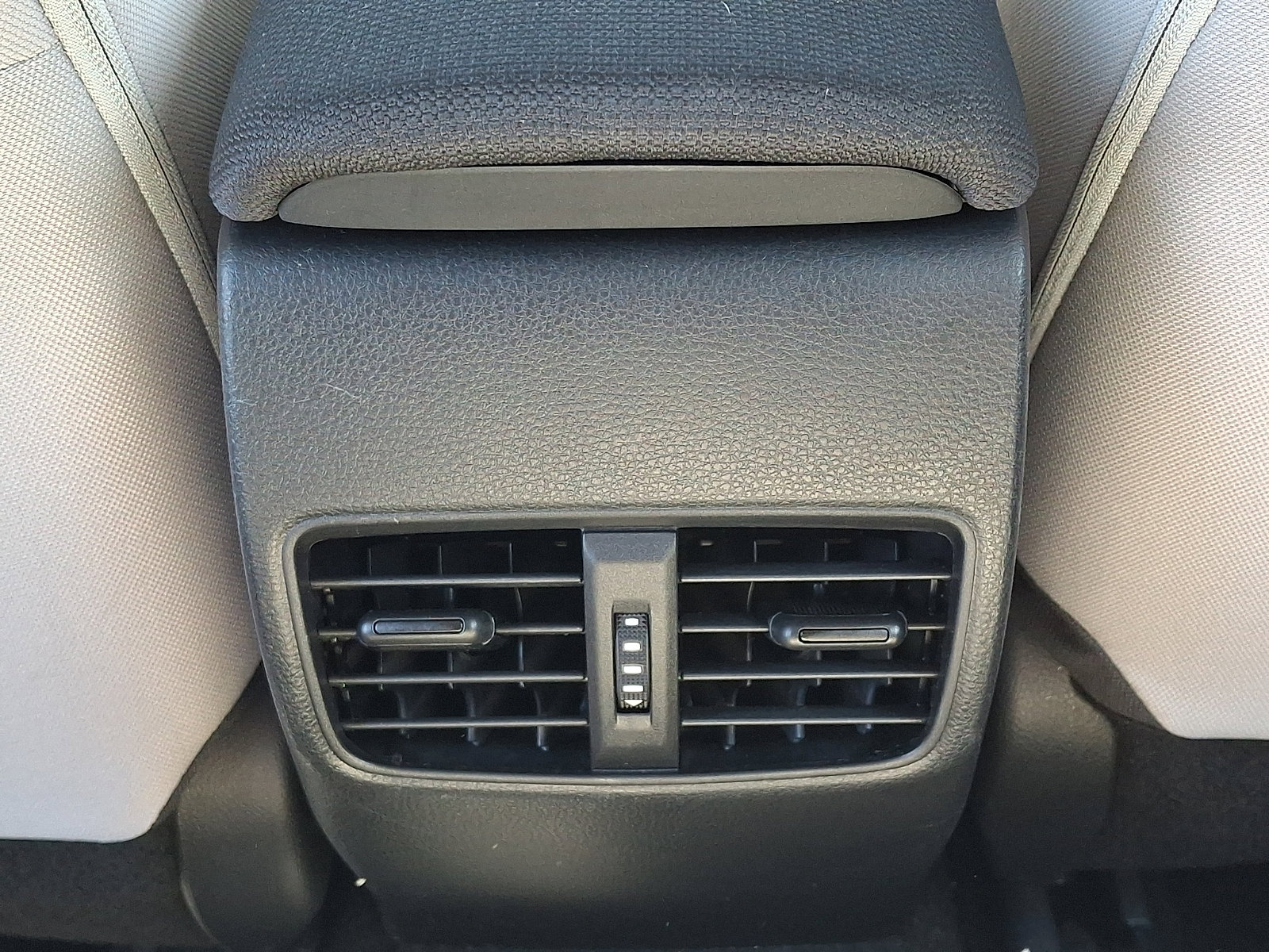 Certified 2023 Toyota Corolla Cross L image 11