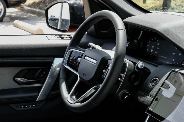New 2026 Land Rover Discovery Sport Landmark AWD/4WD image 21