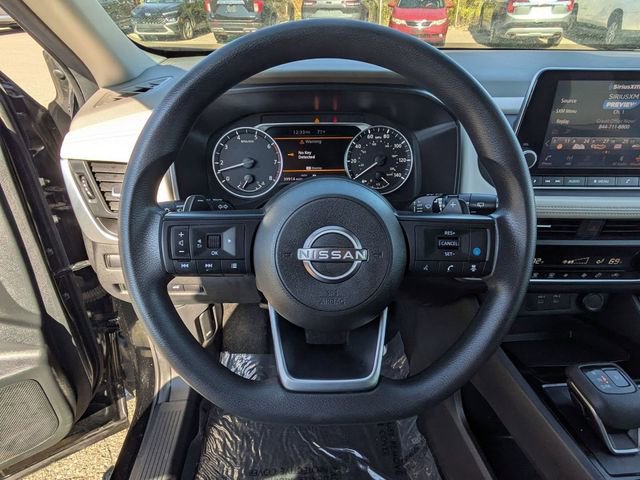 Used 2024 Nissan Rogue SV image 16