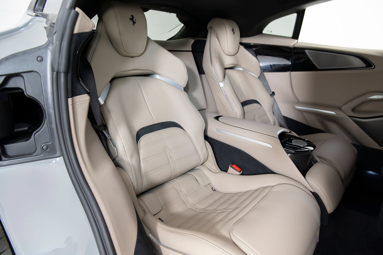 Certified 2025 Ferrari Purosangue AWD/4WD image 20