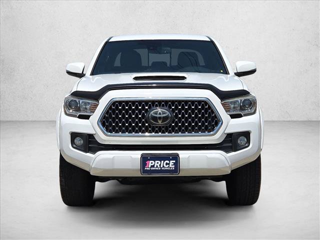 Used 2018 Toyota Tacoma TRD Sport w/ Technology Package AWD/4WD image 2