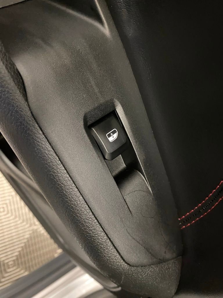 Used 2023 Jeep Compass Trailhawk image 21