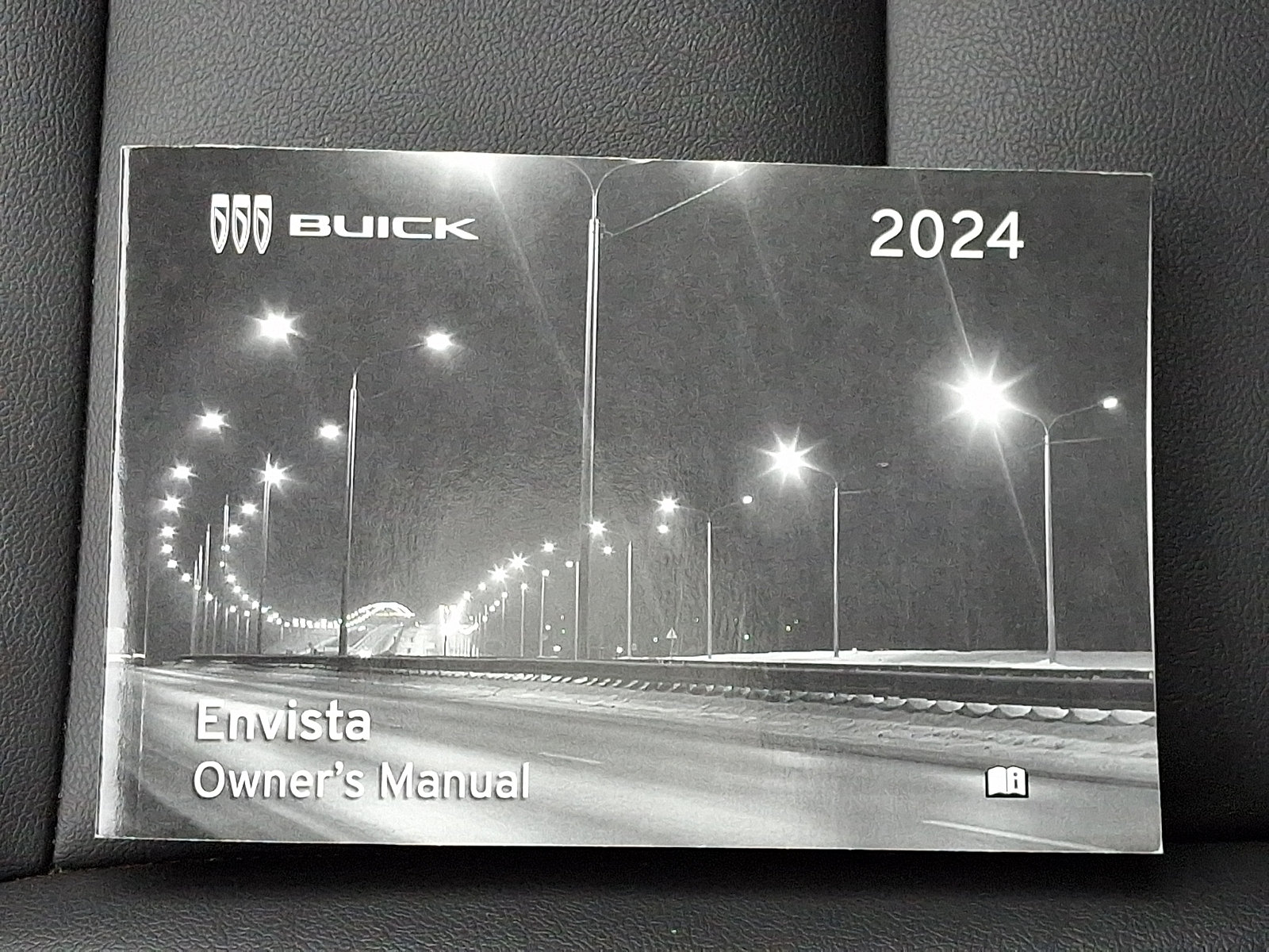 Certified 2024 Buick Envista Sport Touring w/ Convenience I Package FWD image 27