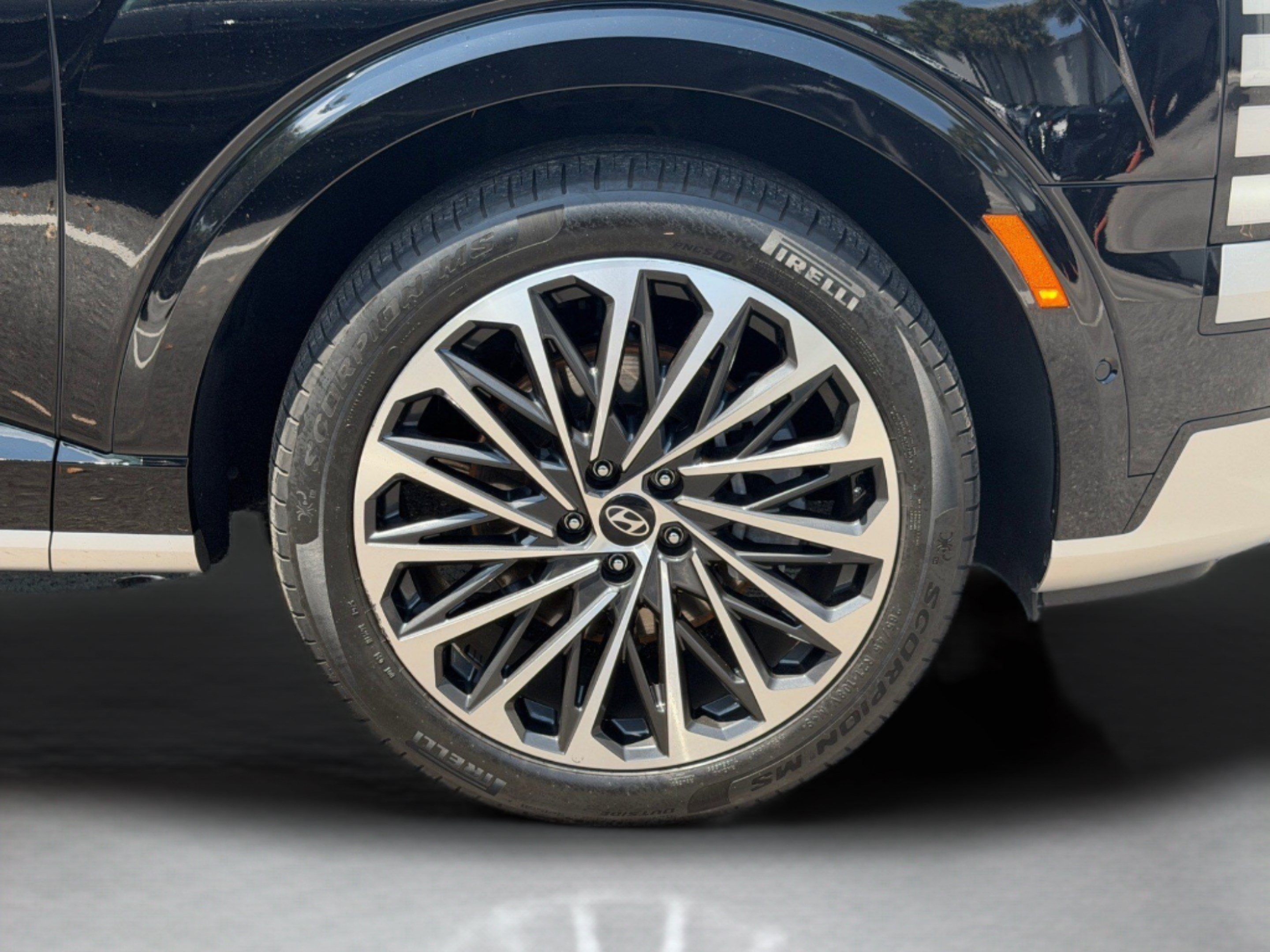 Used 2026 Hyundai Palisade Calligraphy FWD image 46